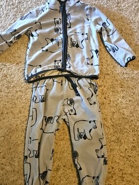 OshKosh B'gosh Light Gray and Navy Polar Bear Fleece Set